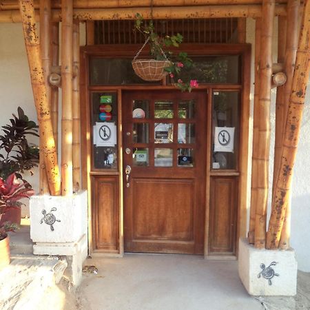 La Tortuga Hostel Taganga Buitenkant foto