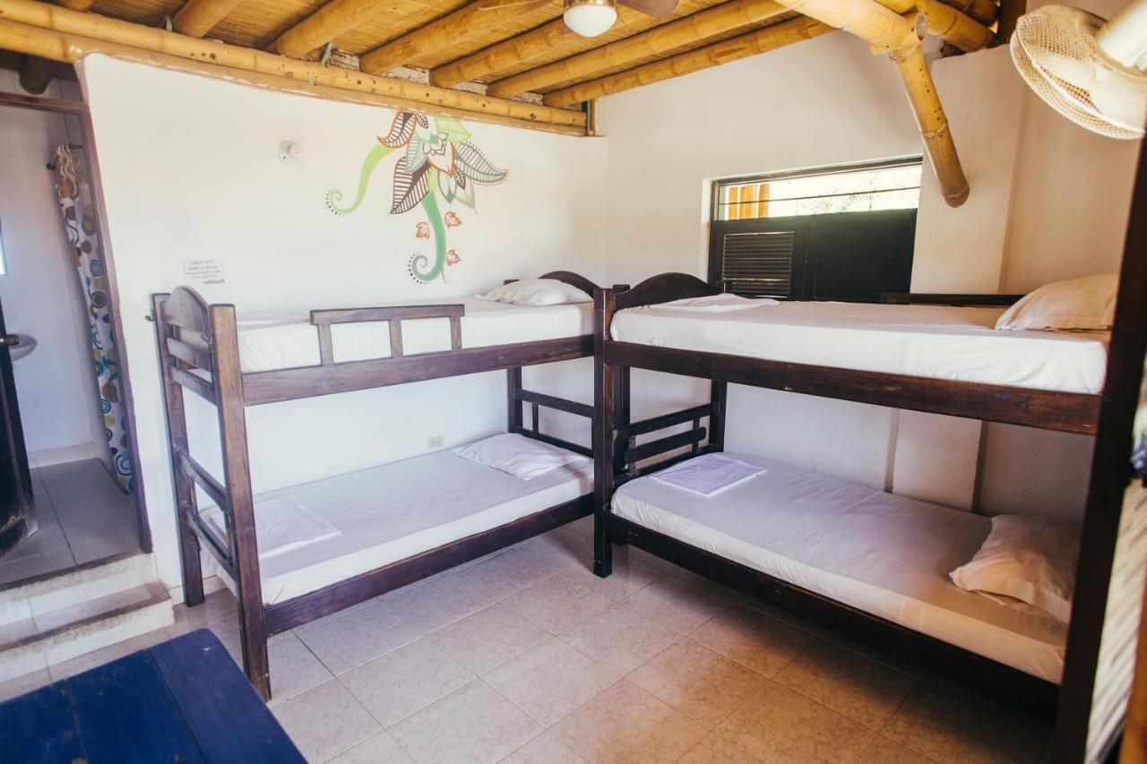 La Tortuga Hostel Taganga Buitenkant foto